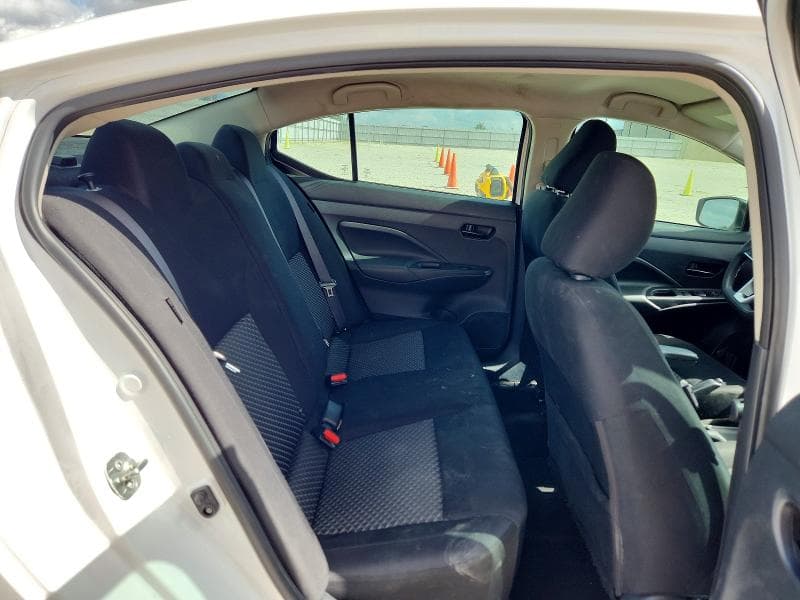 2021 NISSAN VERSA S 10
