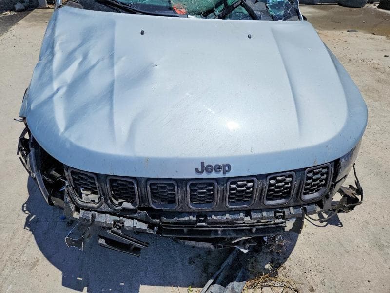 2026 JEEP COMPASS LATITUDE 11
