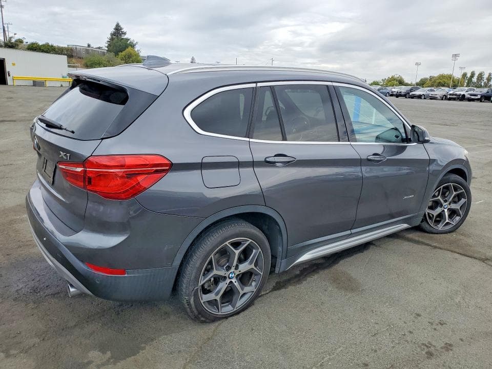2018 BMW X1 XDRIVE28I 3