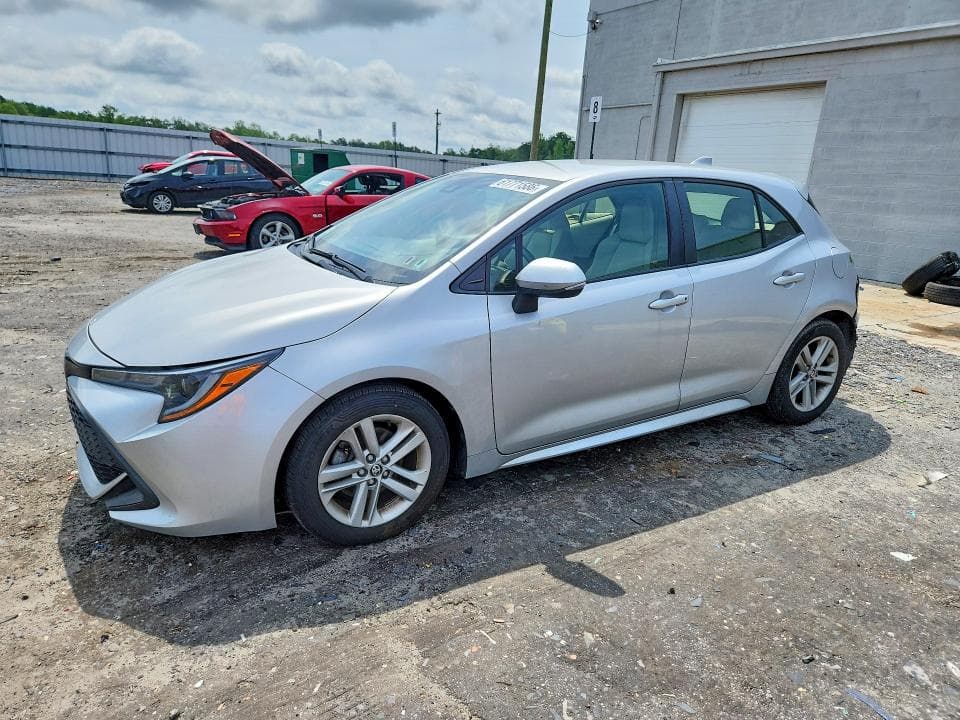2019 TOYOTA COROLLA HATCHBACK SE - 1