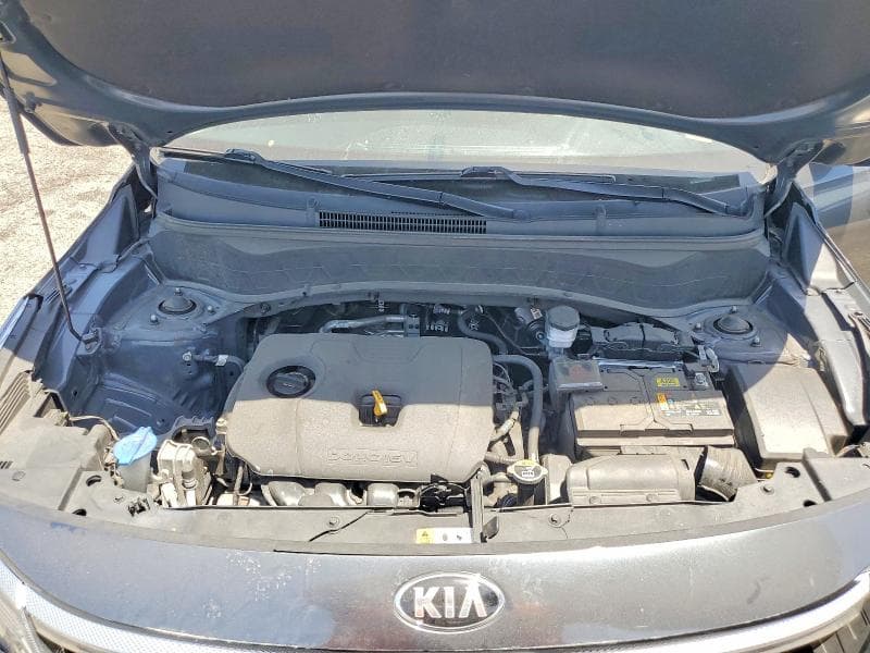2021 KIA SELTOS S 12