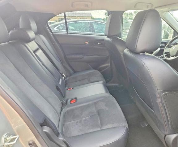 2024 MITSUBISHI ECLIPSE CROSS SE 11
