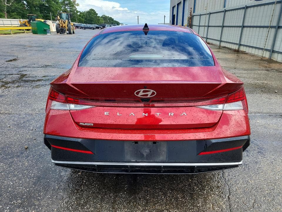 2025 HYUNDAI ELANTRA SEL 6