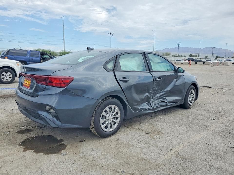 2022 KIA FORTE FE 3