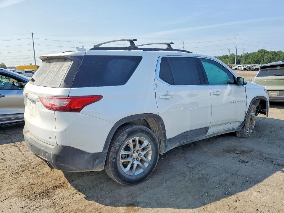 2021 CHEVROLET TRAVERSE LT 3