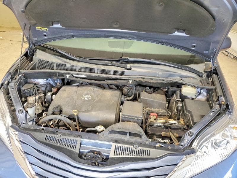 2017 TOYOTA SIENNA XLE 8-PASSENGER 12