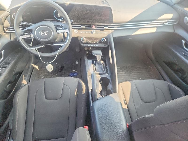 2024 HYUNDAI ELANTRA SEL 8