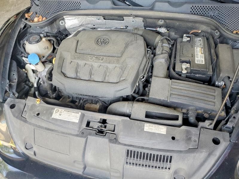2018 VOLKSWAGEN BEETLE S 11