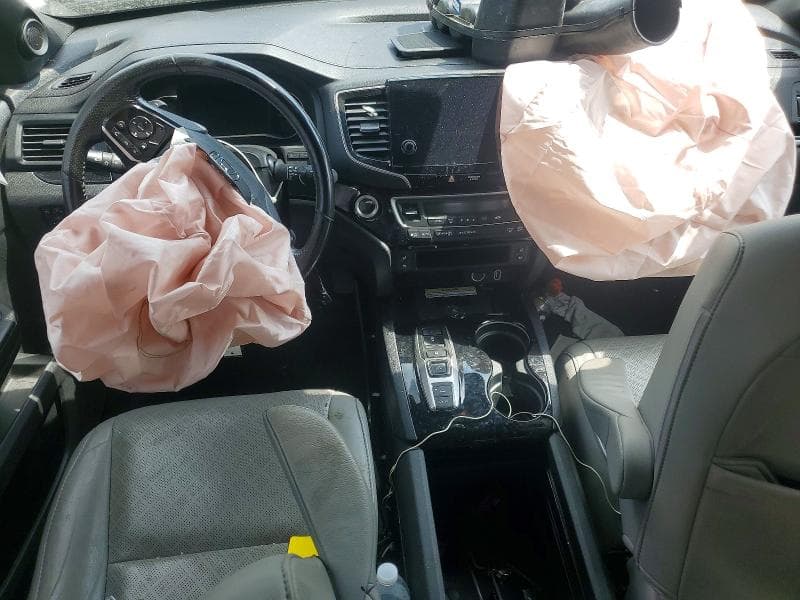 2019 HONDA PASSPORT ELITE 8