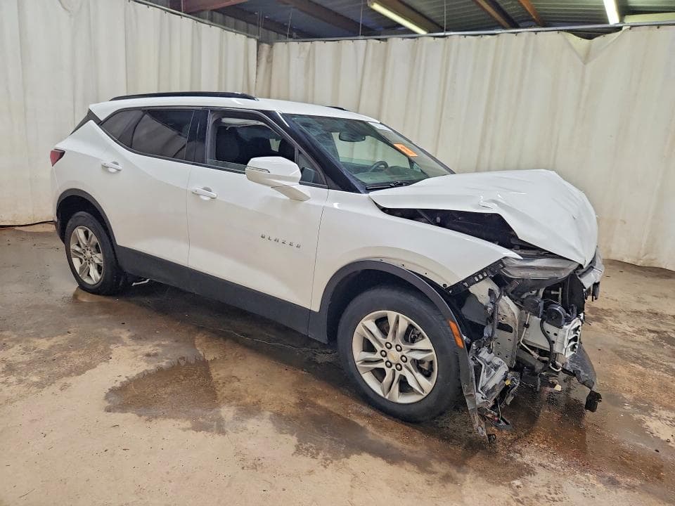 2021 CHEVROLET BLAZER 1LT 4