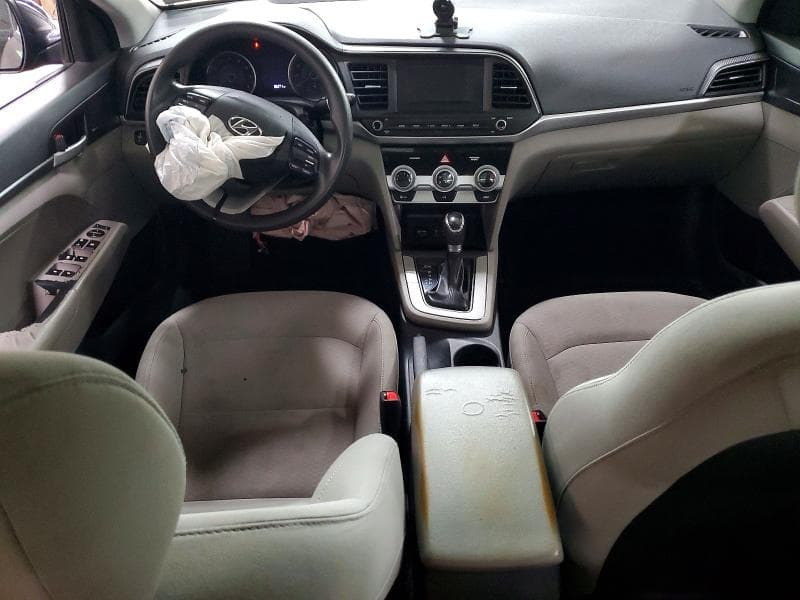2019 HYUNDAI ELANTRA SE 8