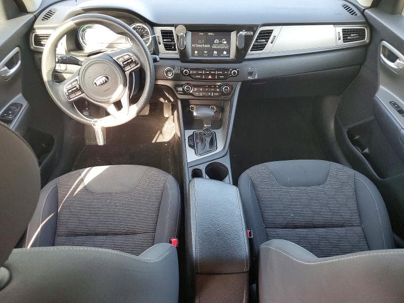 2019 KIA NIRO LX 8