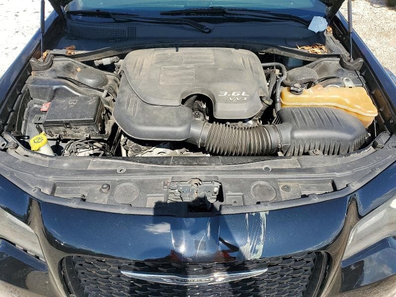 2017 CHRYSLER 300 S 11
