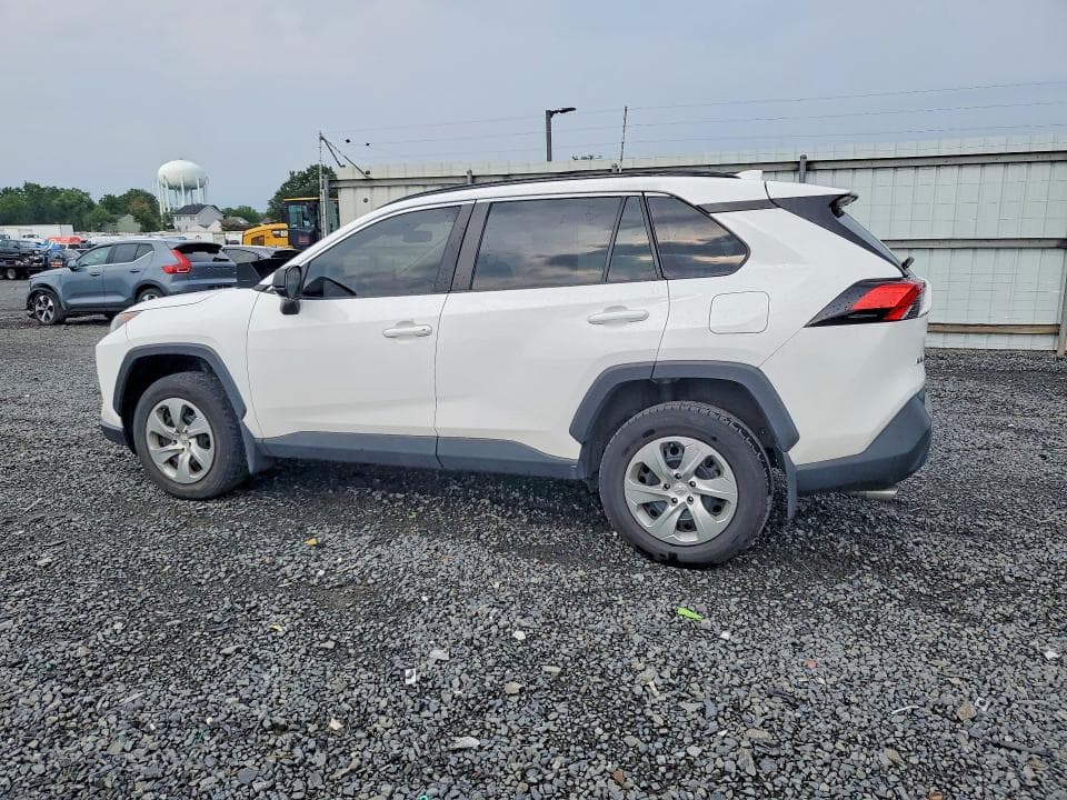 2020 TOYOTA RAV4 LE 2