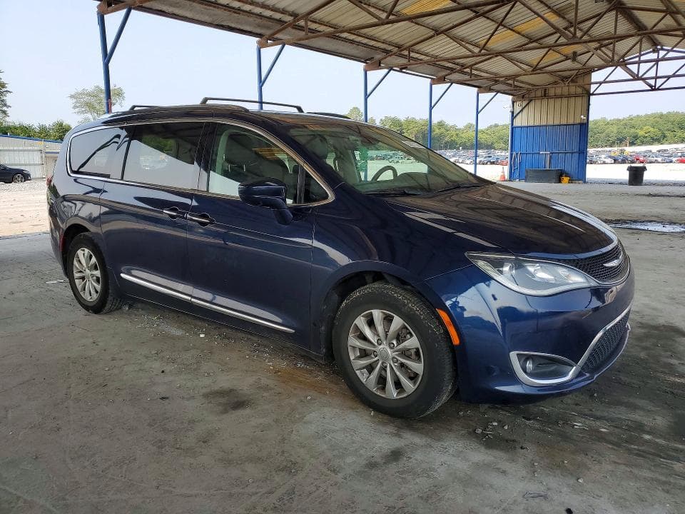 2018 CHRYSLER PACIFICA TOURING L 4