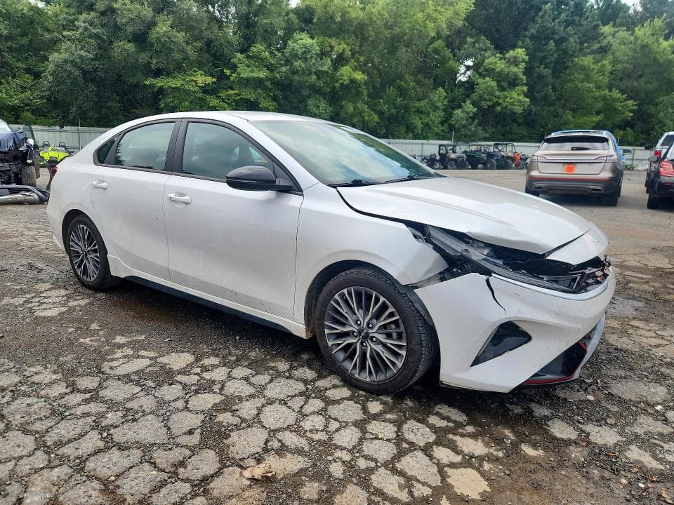 2022 KIA FORTE GT LINE 4