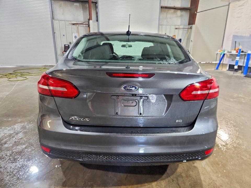2017 FORD FOCUS SE 6