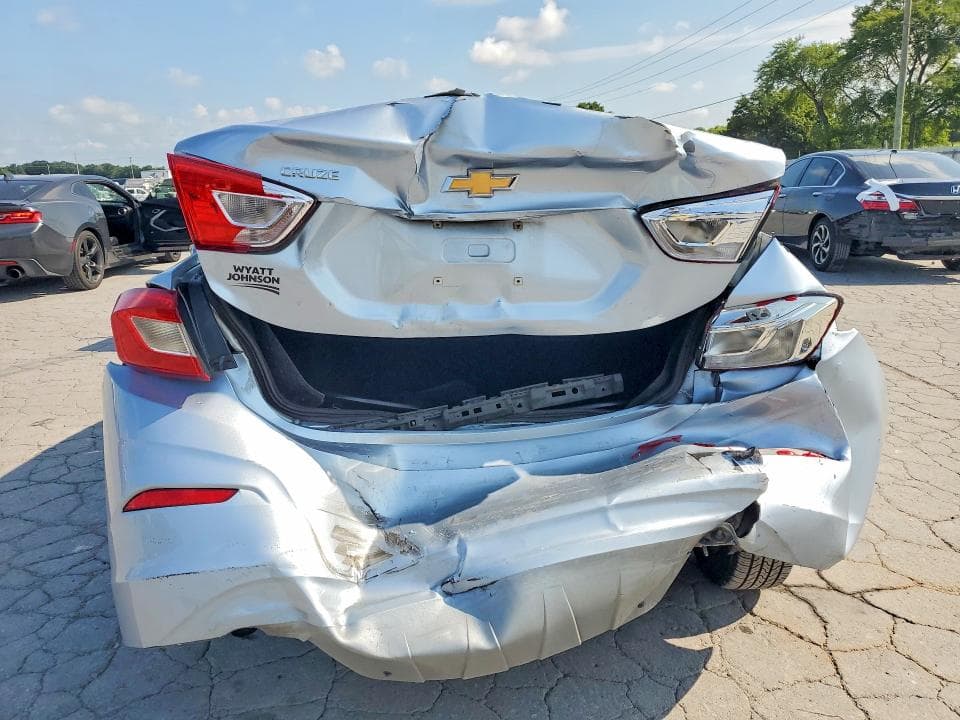 2018 CHEVROLET CRUZE LS 6