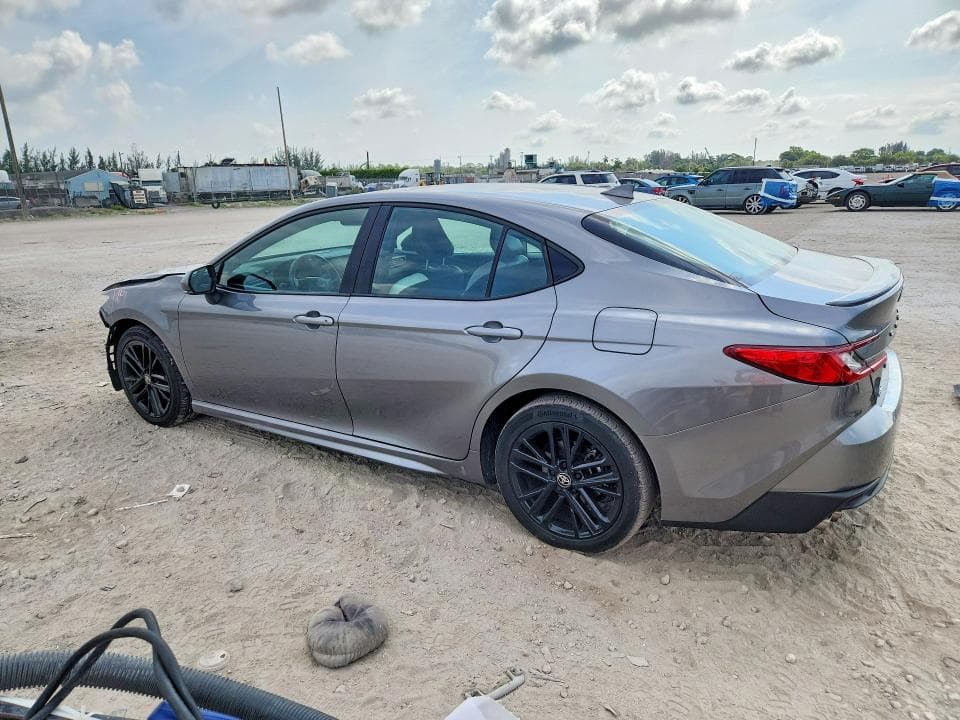 2025 TOYOTA CAMRY SE 2