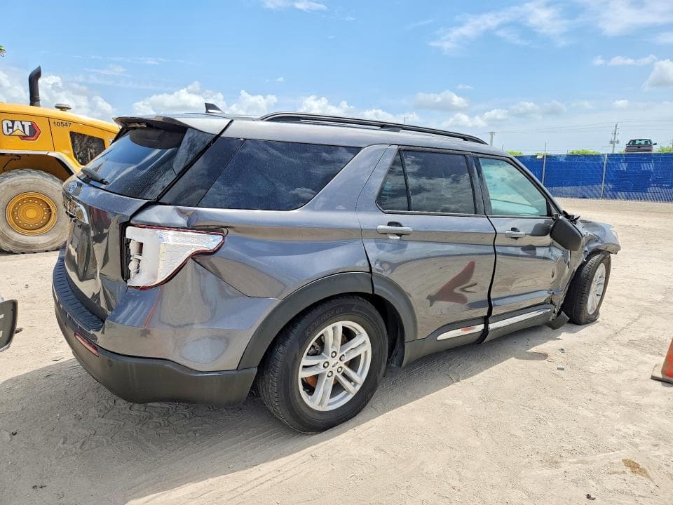 2023 FORD EXPLORER XLT 3