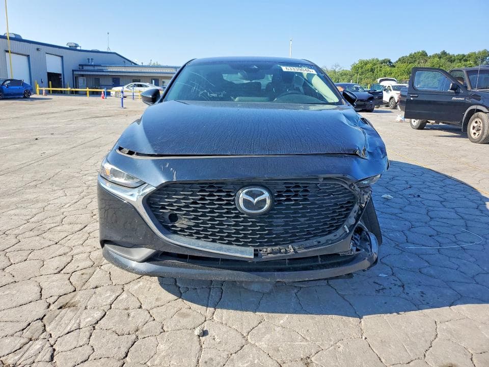 2022 MAZDA 3 5