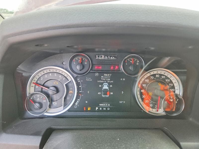 2019 RAM 1500 CLASSIC SLT 9