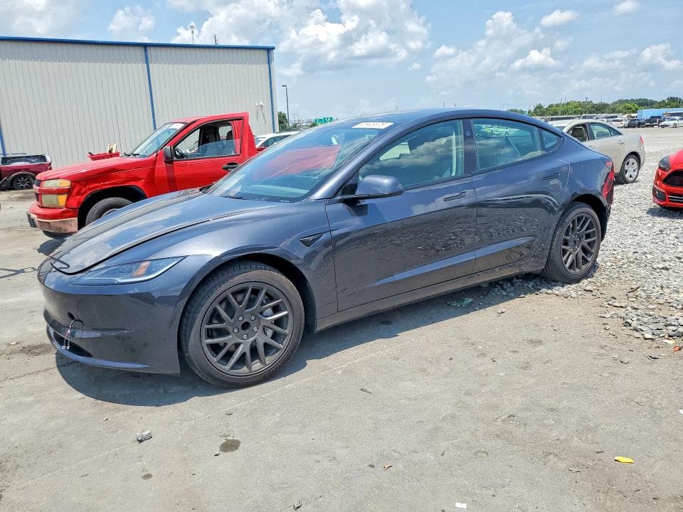 2026 TESLA MODEL 3 - 1