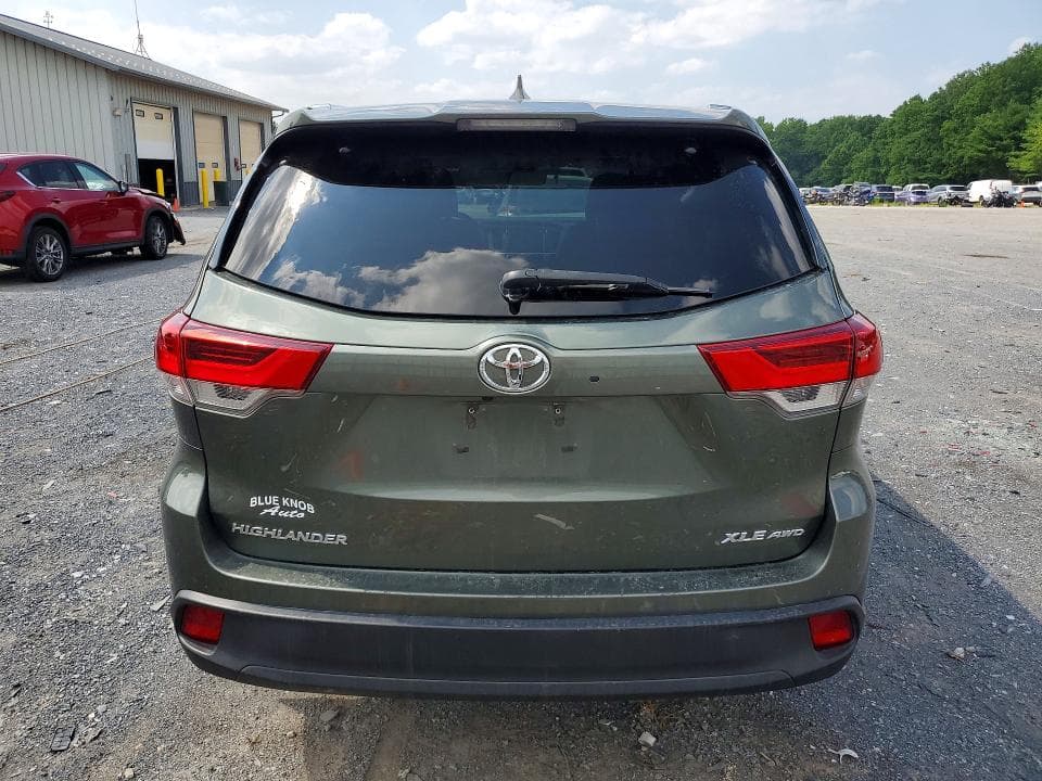2018 TOYOTA HIGHLANDER XLE 6
