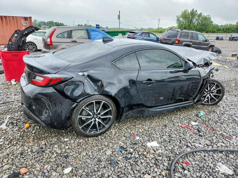 2024 TOYOTA GR86 BASE 3