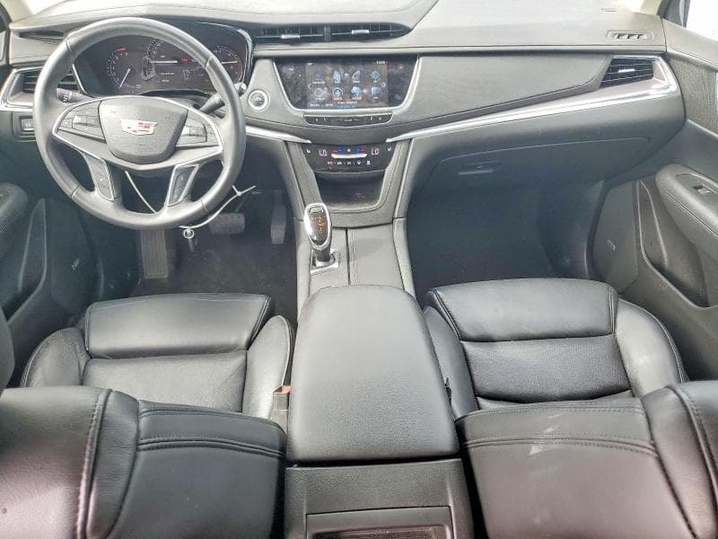 2017 CADILLAC XT5 LUXURY 8