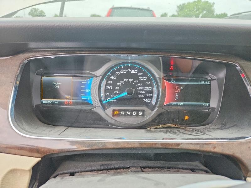 2018 FORD TAURUS LIMITED 9