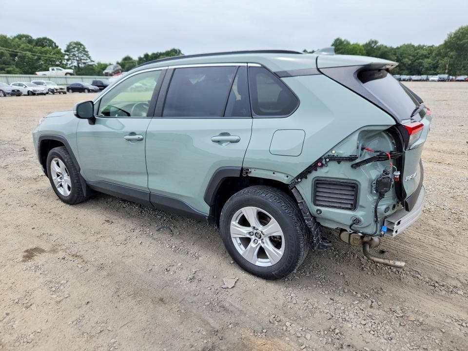2019 TOYOTA RAV4 XLE 2