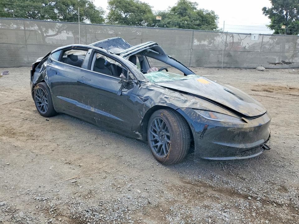 2026 TESLA MODEL 3 4