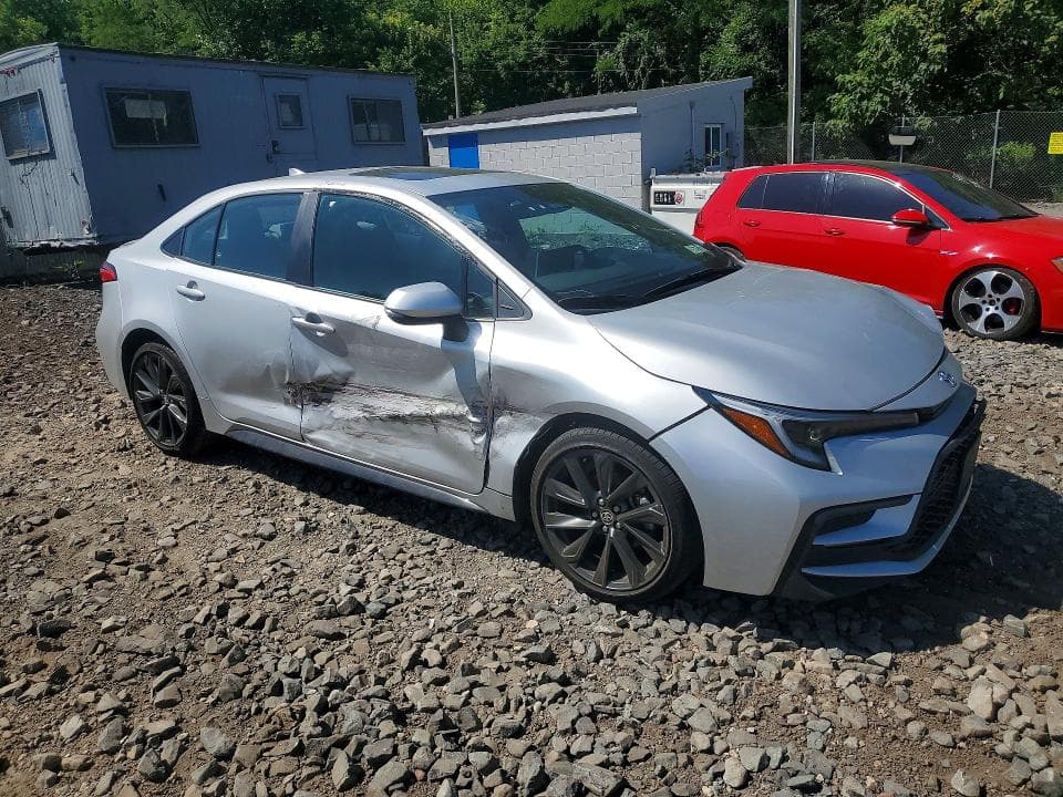2025 TOYOTA COROLLA SE 4