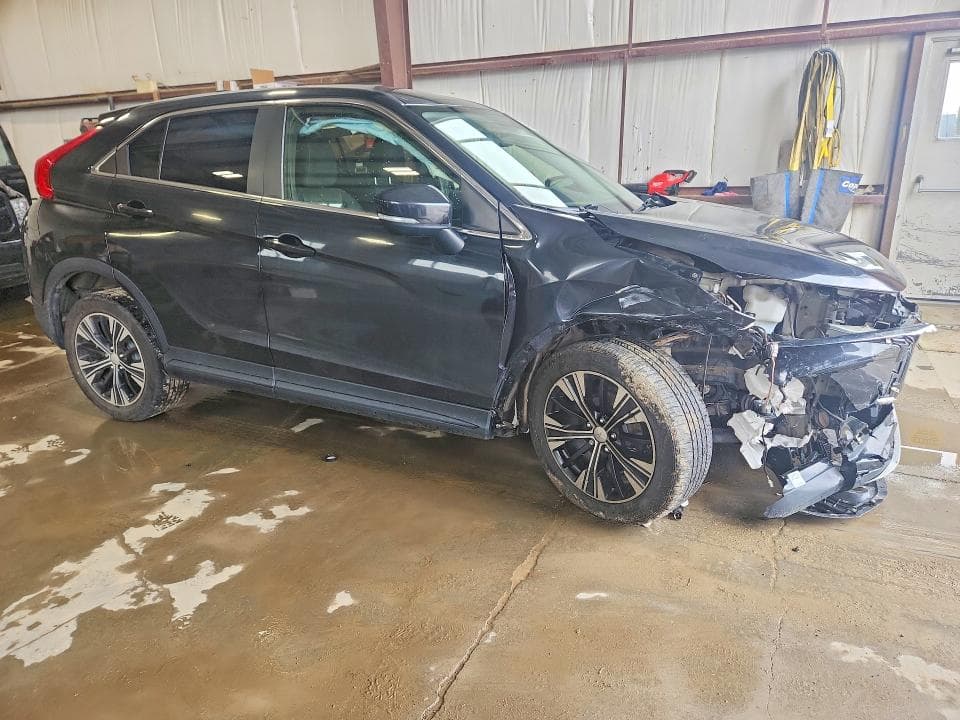 2018 MITSUBISHI ECLIPSE CROSS LE 4