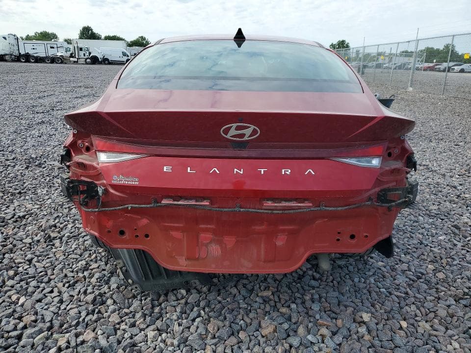 2024 HYUNDAI ELANTRA SEL 6