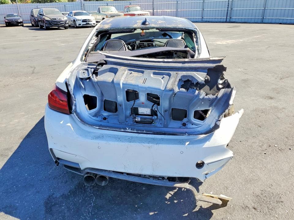 2020 BMW M4 6
