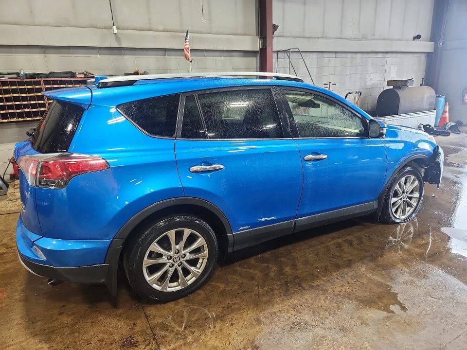 2018 TOYOTA RAV4 HV LIMITED 3
