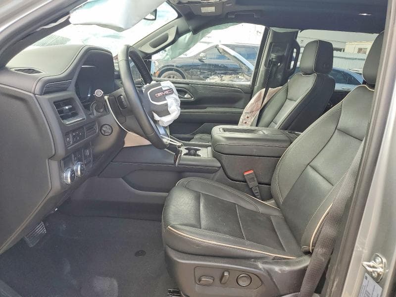 2023 GMC YUKON SLT 7