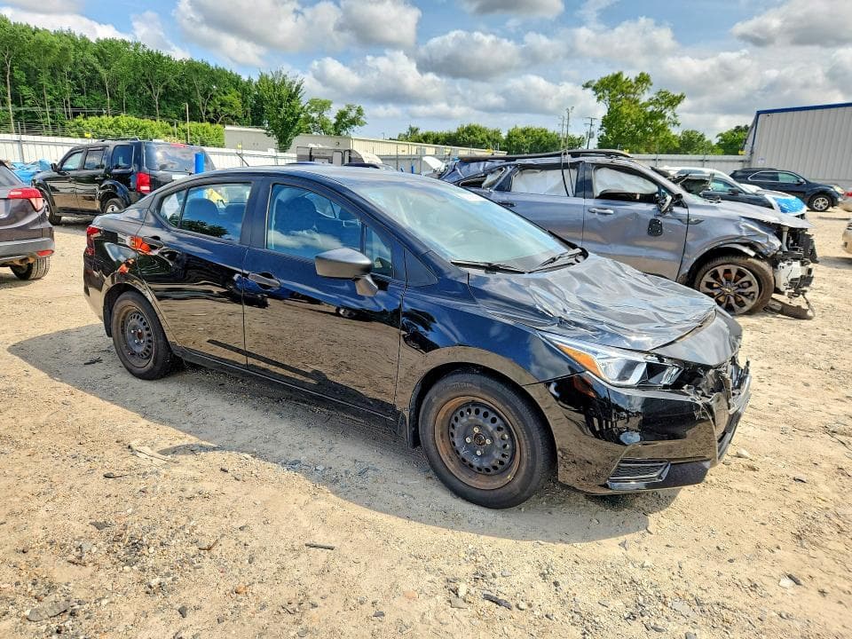 2022 NISSAN VERSA S 4