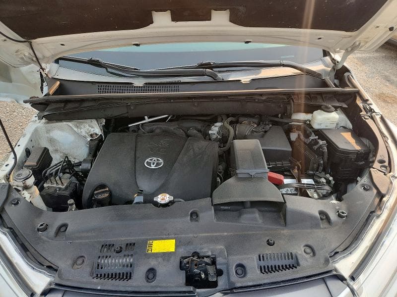 2019 TOYOTA HIGHLANDER XLE 12