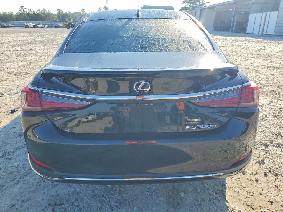 2020 LEXUS ES 300H 6