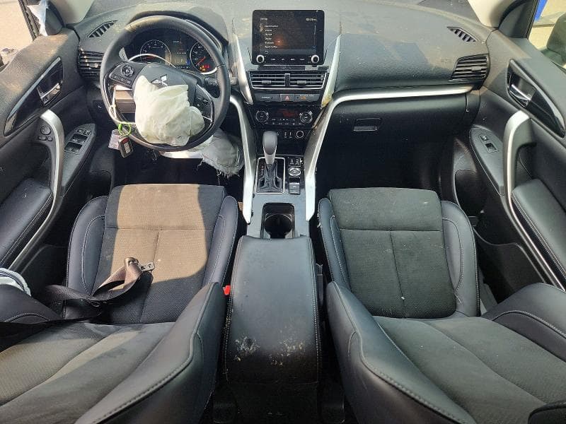 2025 MITSUBISHI ECLIPSE CROSS SE 8