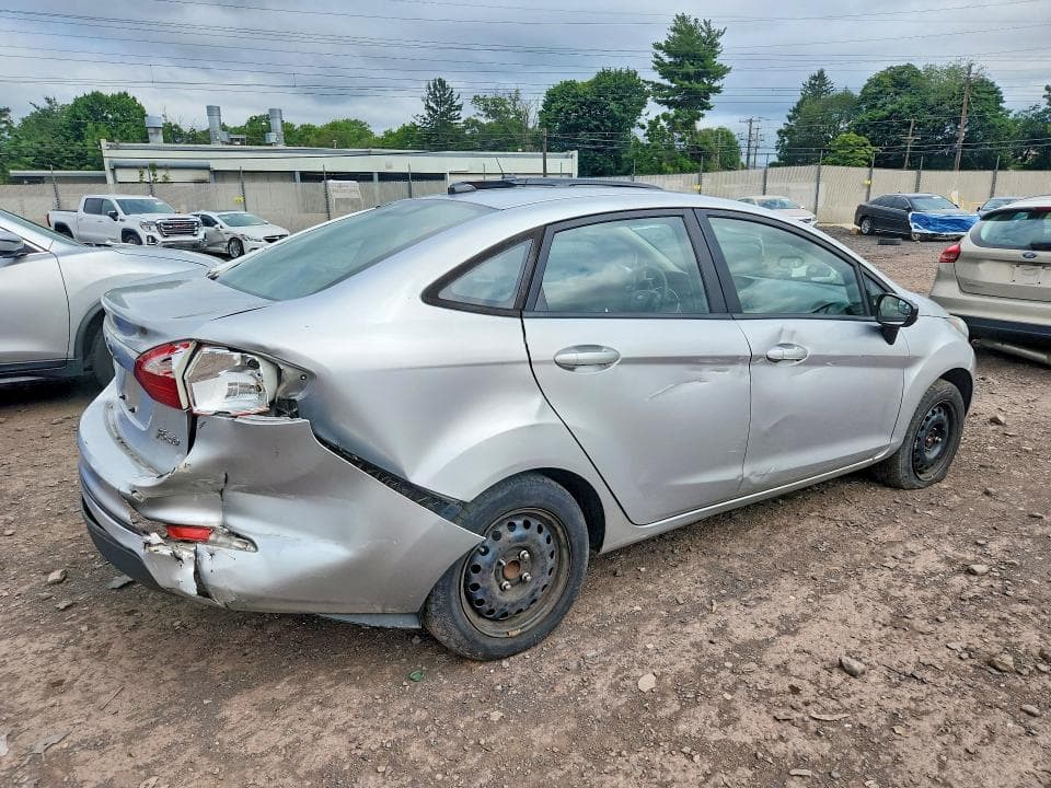 2017 FORD FIESTA S 3