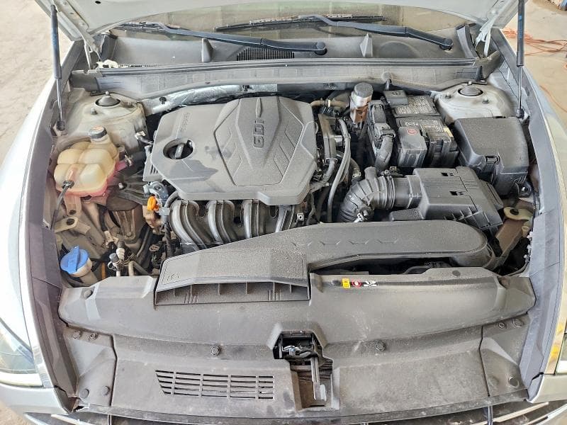 2022 HYUNDAI SONATA SE 11