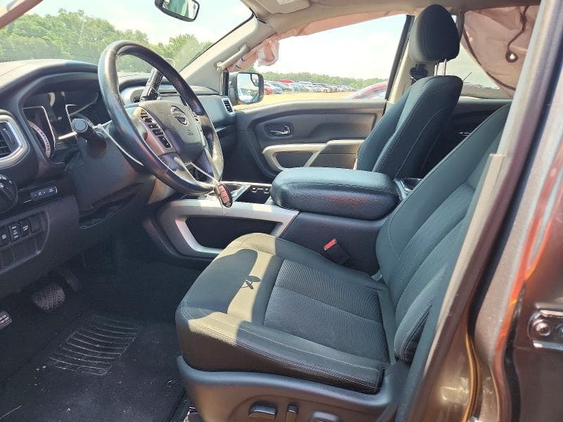 2017 NISSAN TITAN SV 7