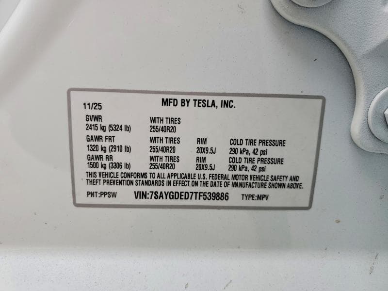 2026 TESLA MODEL Y 12
