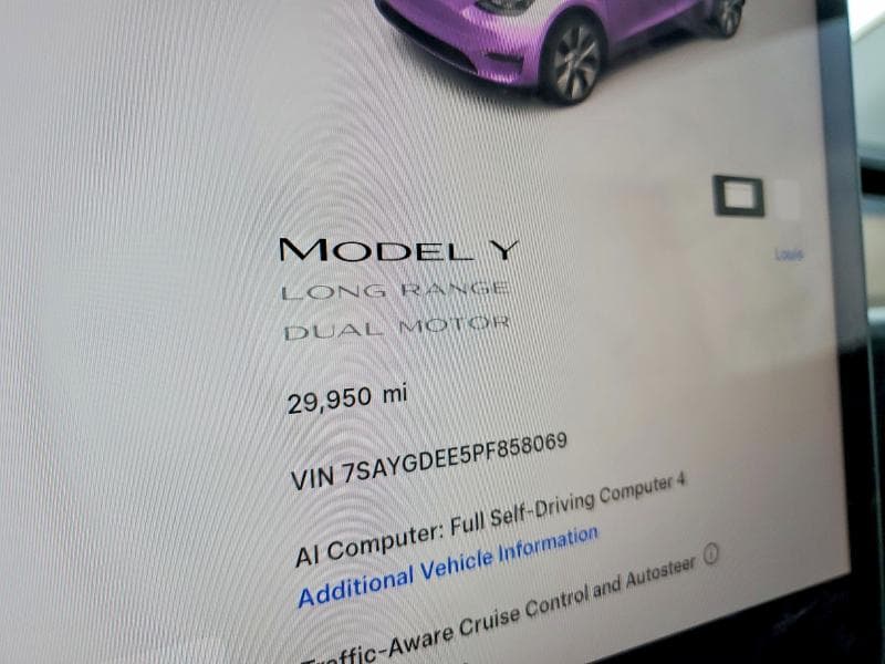 2023 TESLA MODEL Y 9