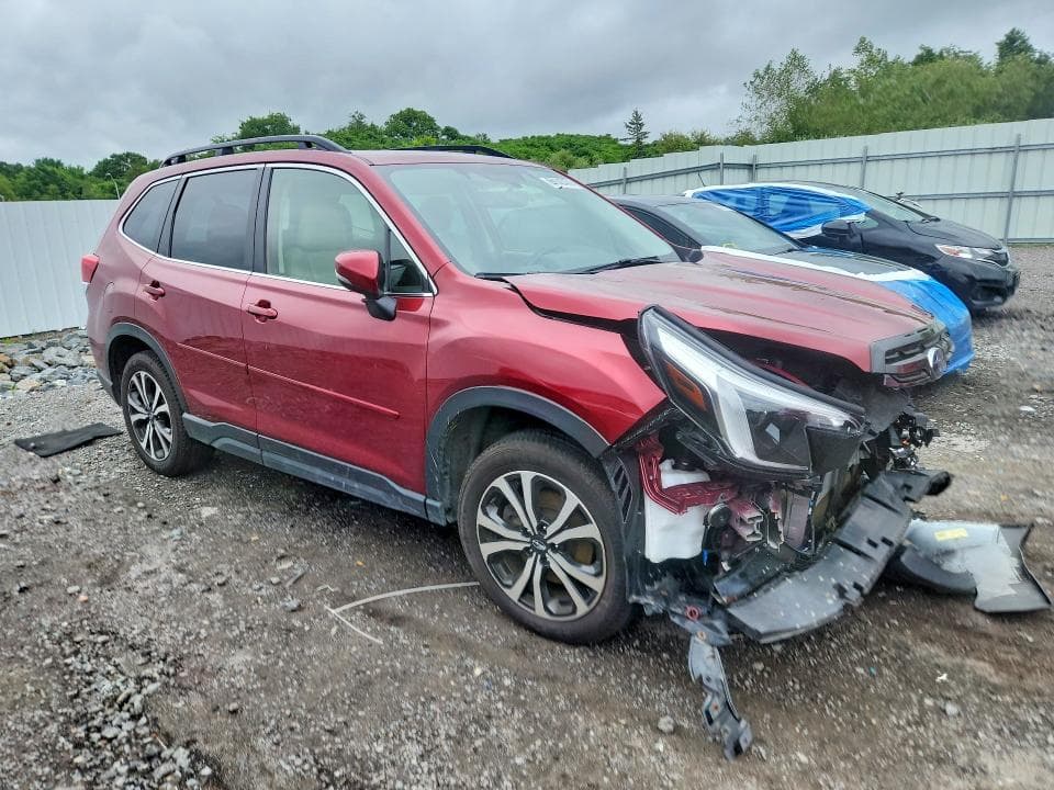 2023 SUBARU FORESTER LIMITED 4
