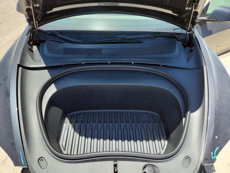 2025 TESLA MODEL 3 11